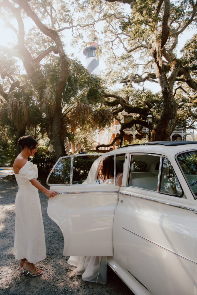 Old car wedding day couple portraits 